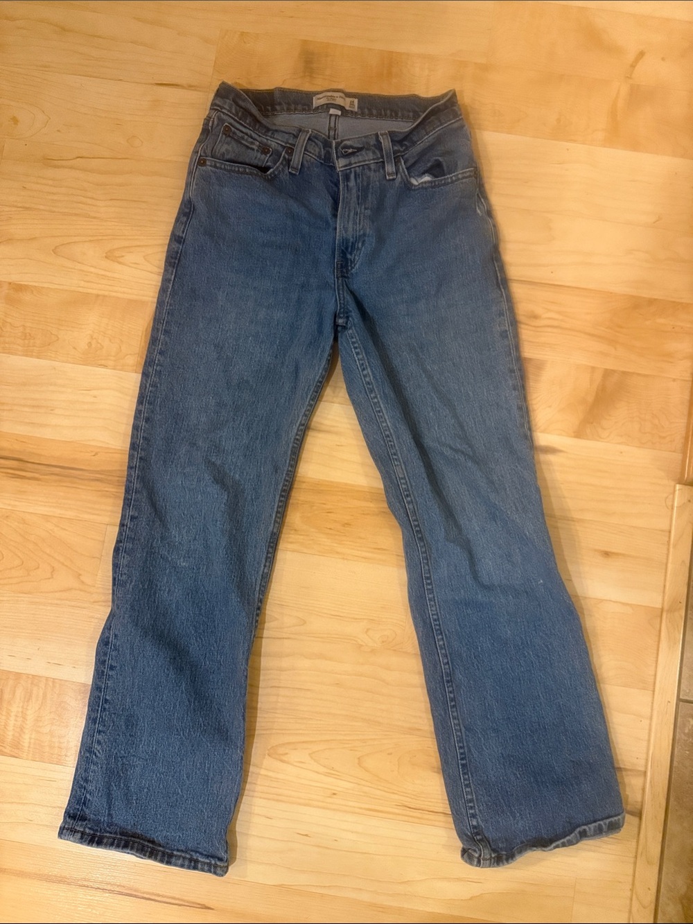Abercrombie & Fitch Relaxed Straight Blue Jeans